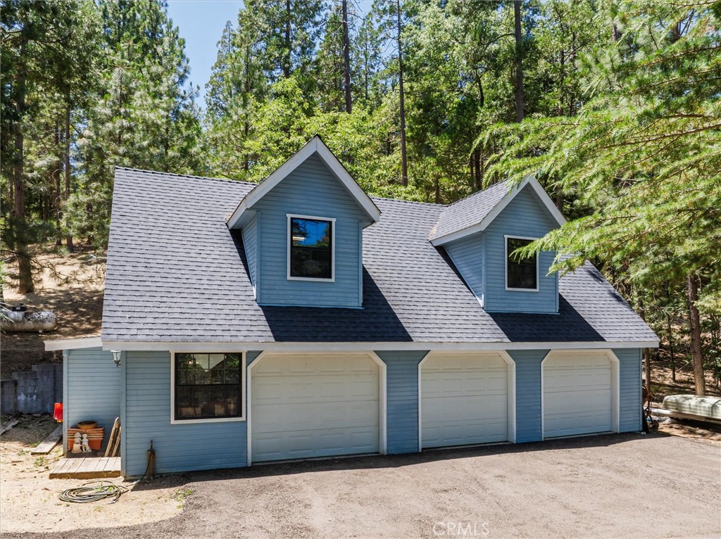 36232 Finegold Creek Dr, North Fork, CA 93643