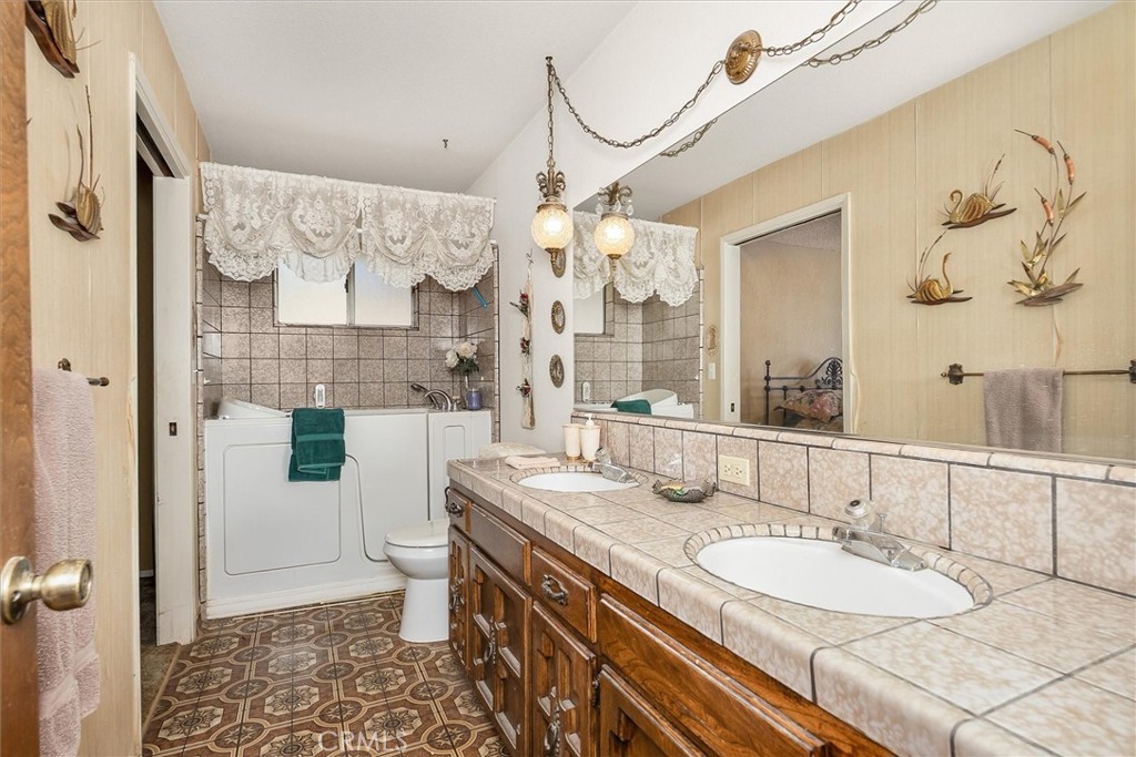 37876 Road 600, Raymond, CA 93653