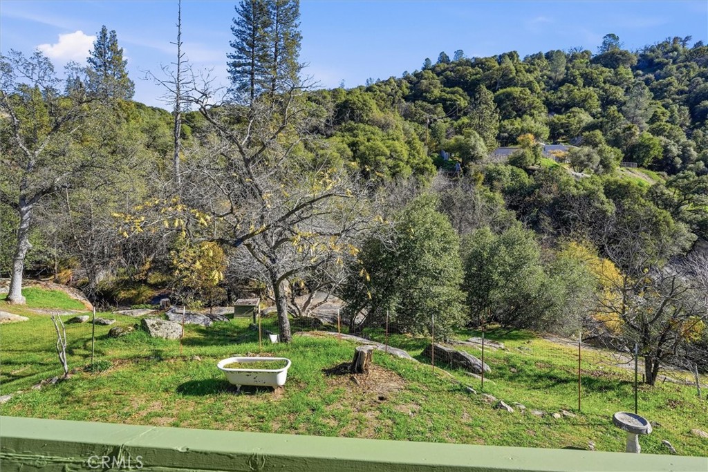 50015 Lilac Ln, Oakhurst, CA 93644