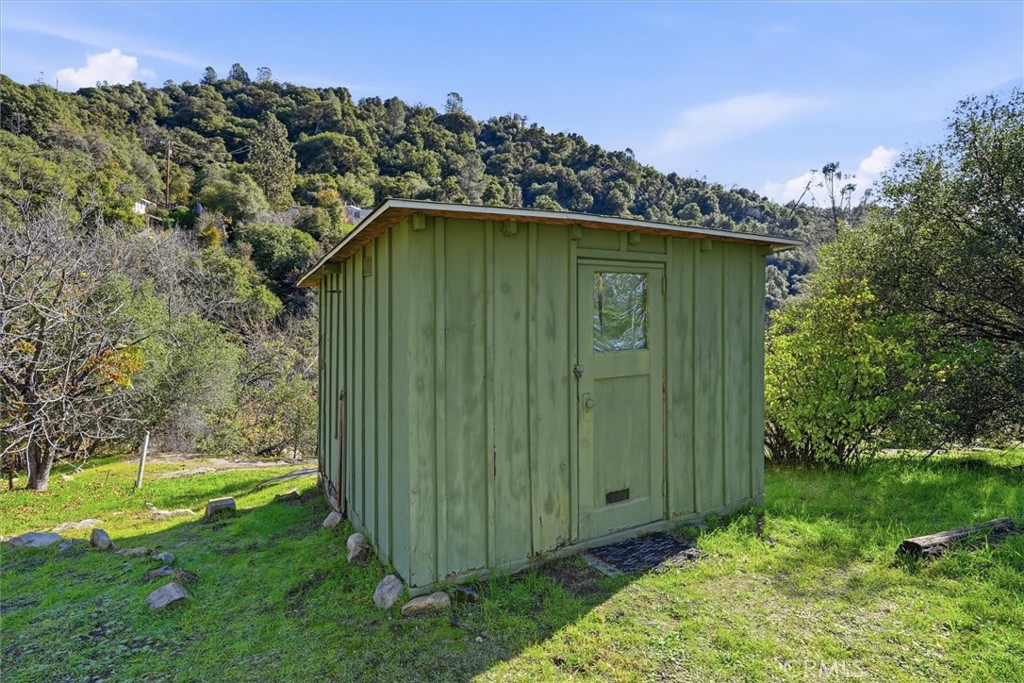 50015 Lilac Ln, Oakhurst, CA 93644