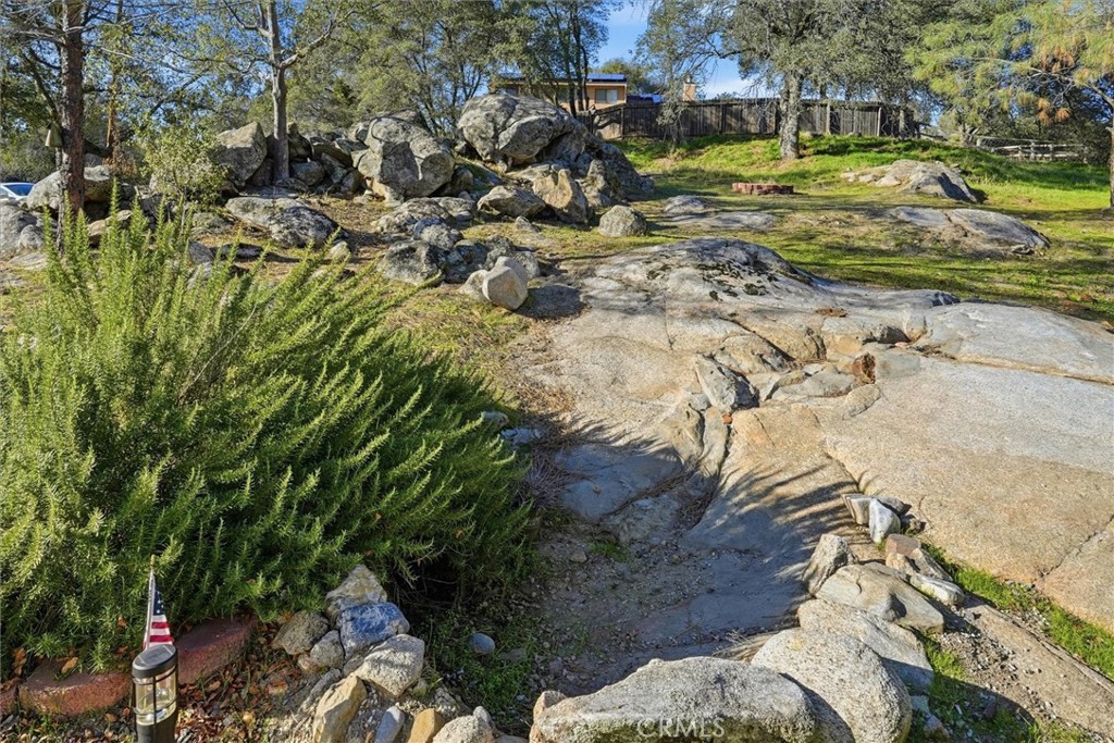 31083 Moccassin Ct, Coarsegold, CA 93614