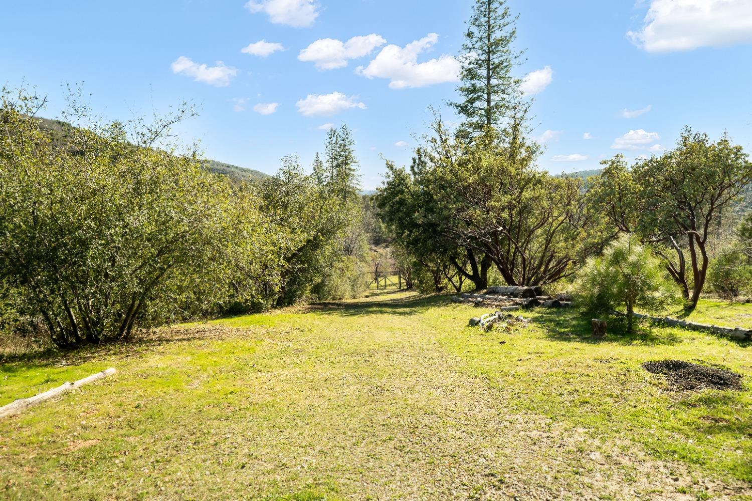36659 Douglas Ranger Station Rd, North Fork, CA 93643
