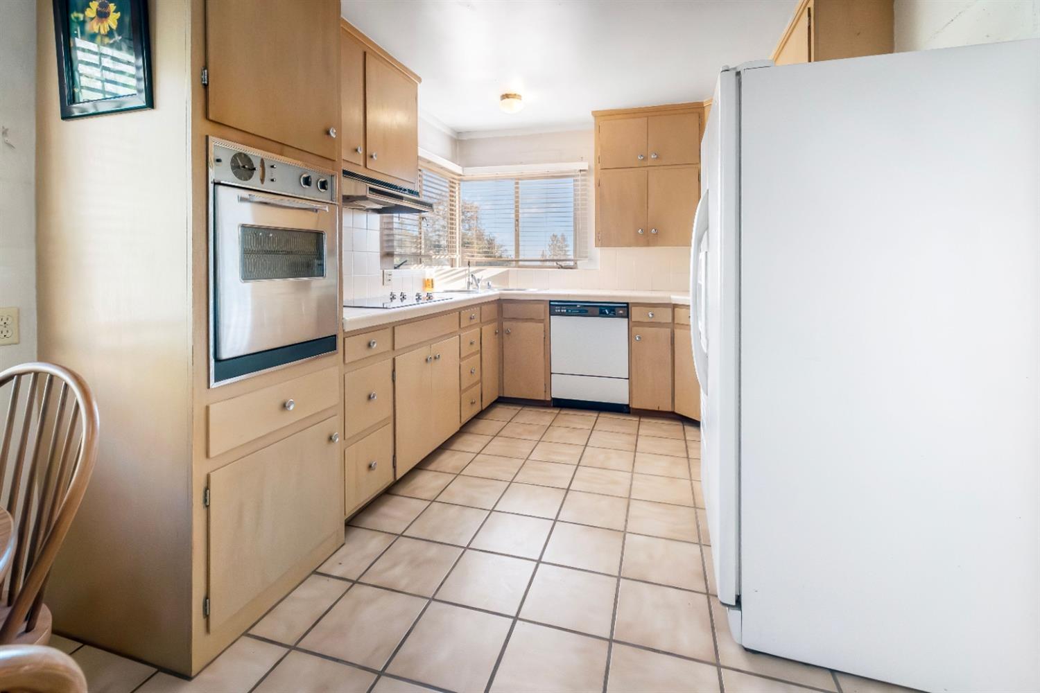 36659 Douglas Ranger Station Rd, North Fork, CA 93643