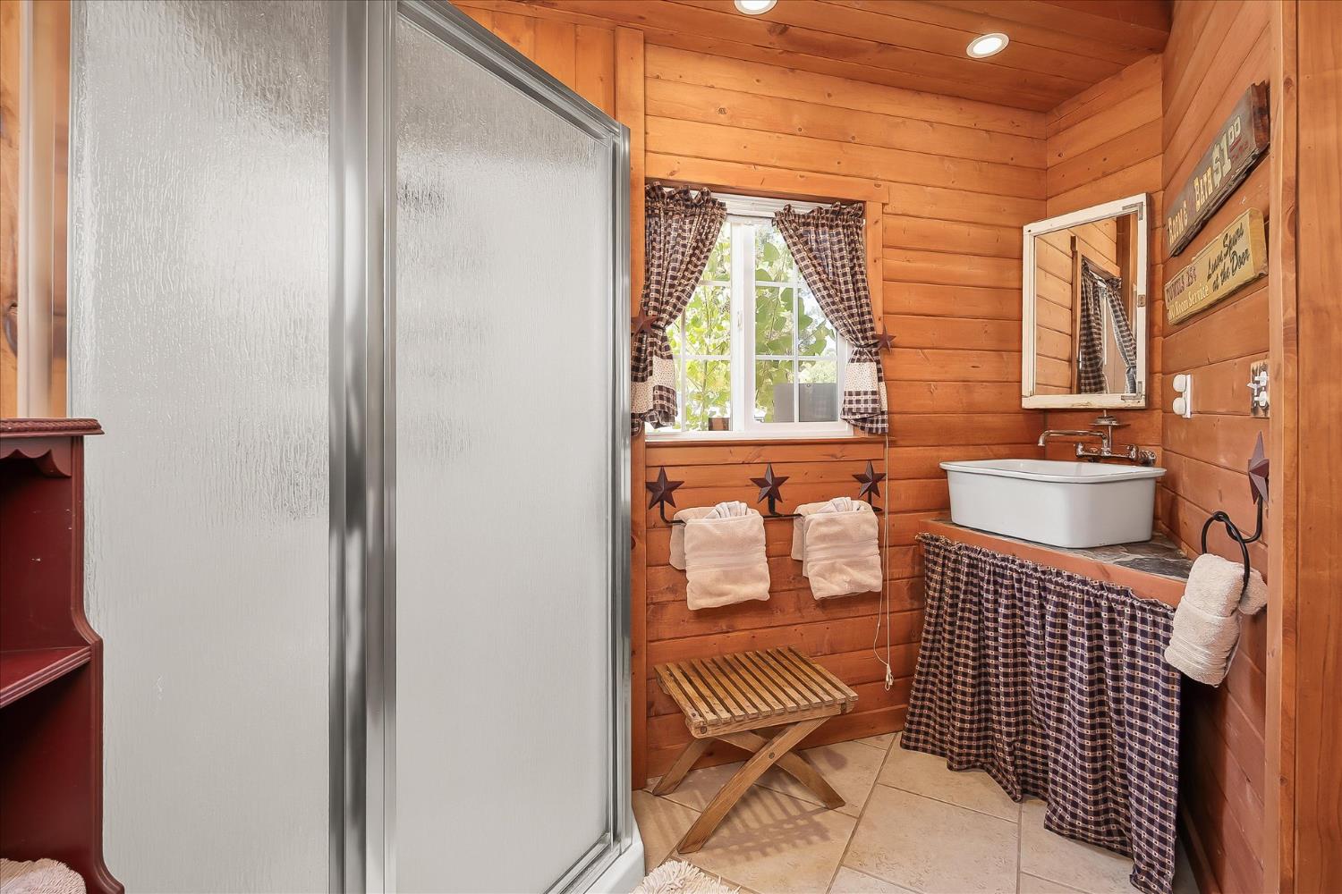 44327 Highway 49, Ahwahnee, CA 93601