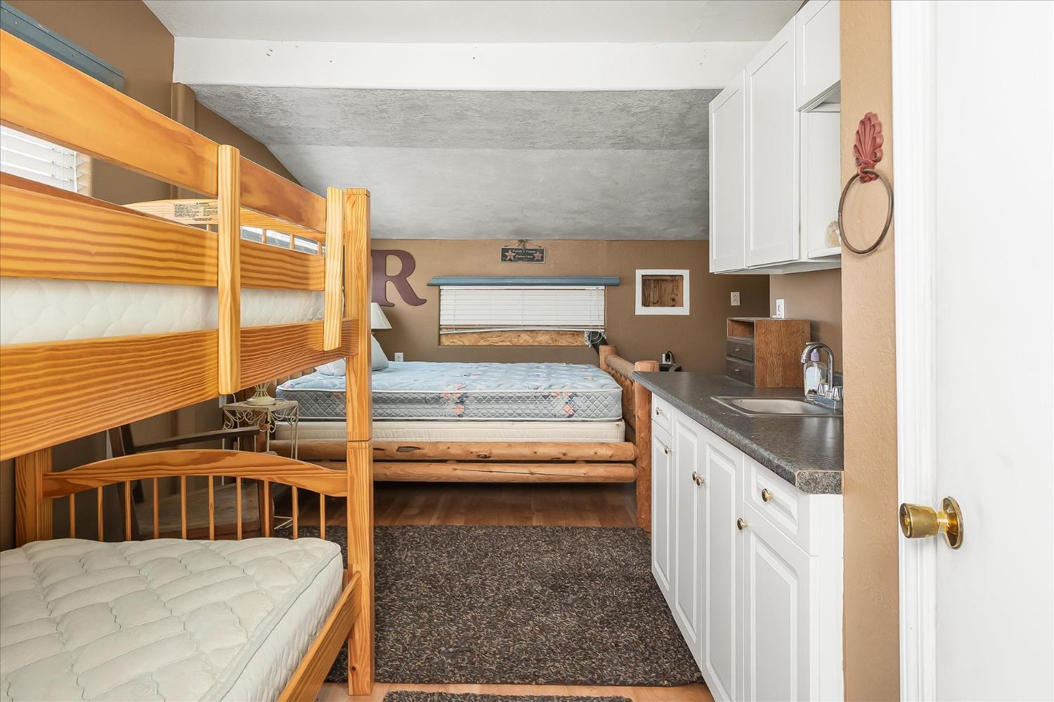 44327 Highway 49, Ahwahnee, CA 93601