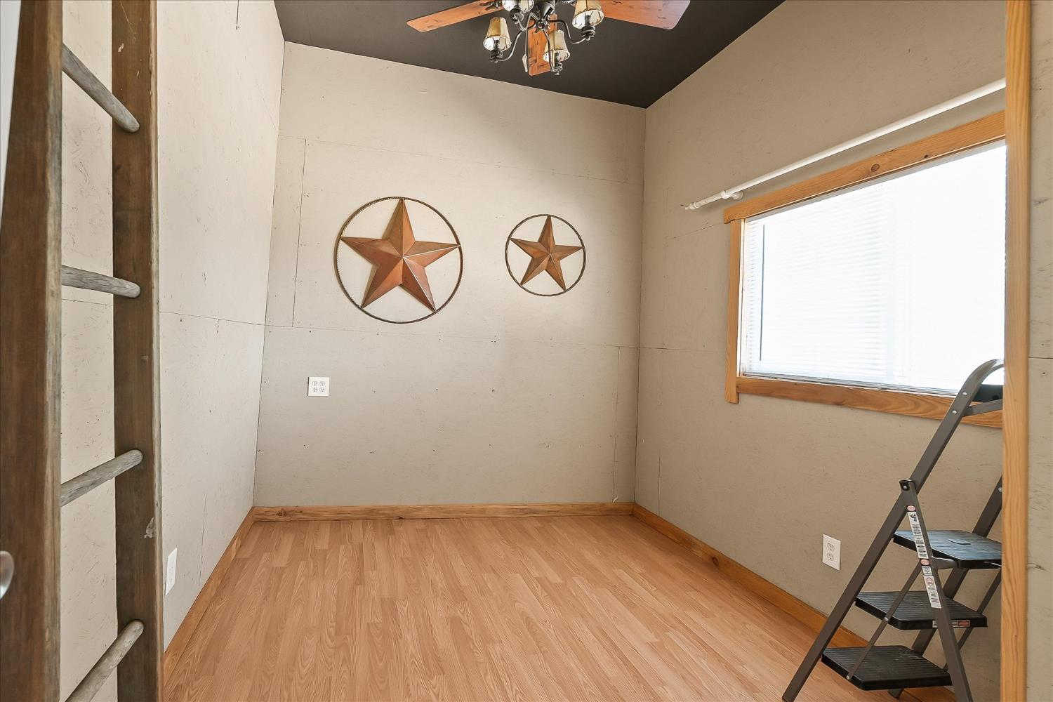 44327 Highway 49, Ahwahnee, CA 93601