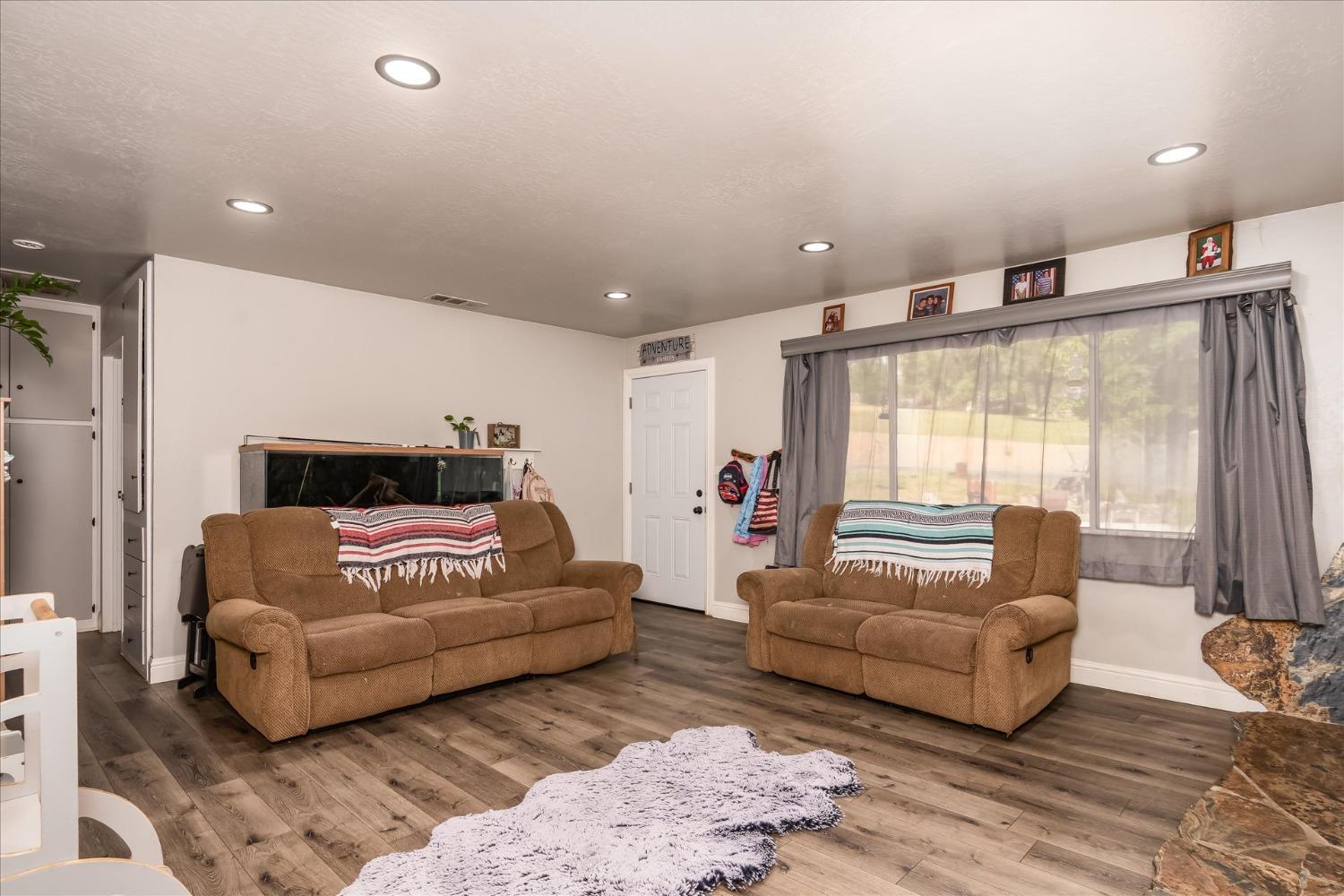 40700 Road 425 A, Oakhurst, CA 93644