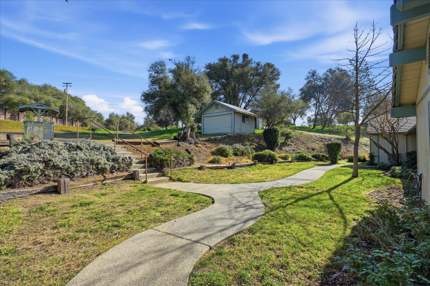 42406 Windy Gap Dr, Ahwahnee, CA 93601