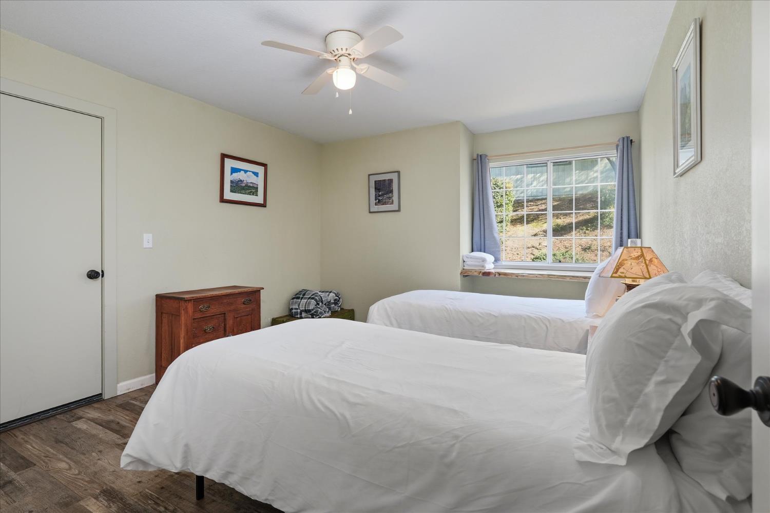 42406 Windy Gap Dr, Ahwahnee, CA 93601