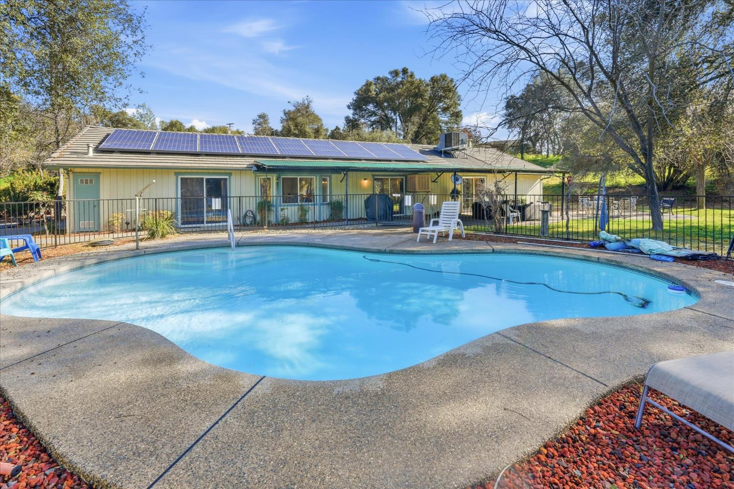 42406 Windy Gap Dr, Ahwahnee, CA 93601