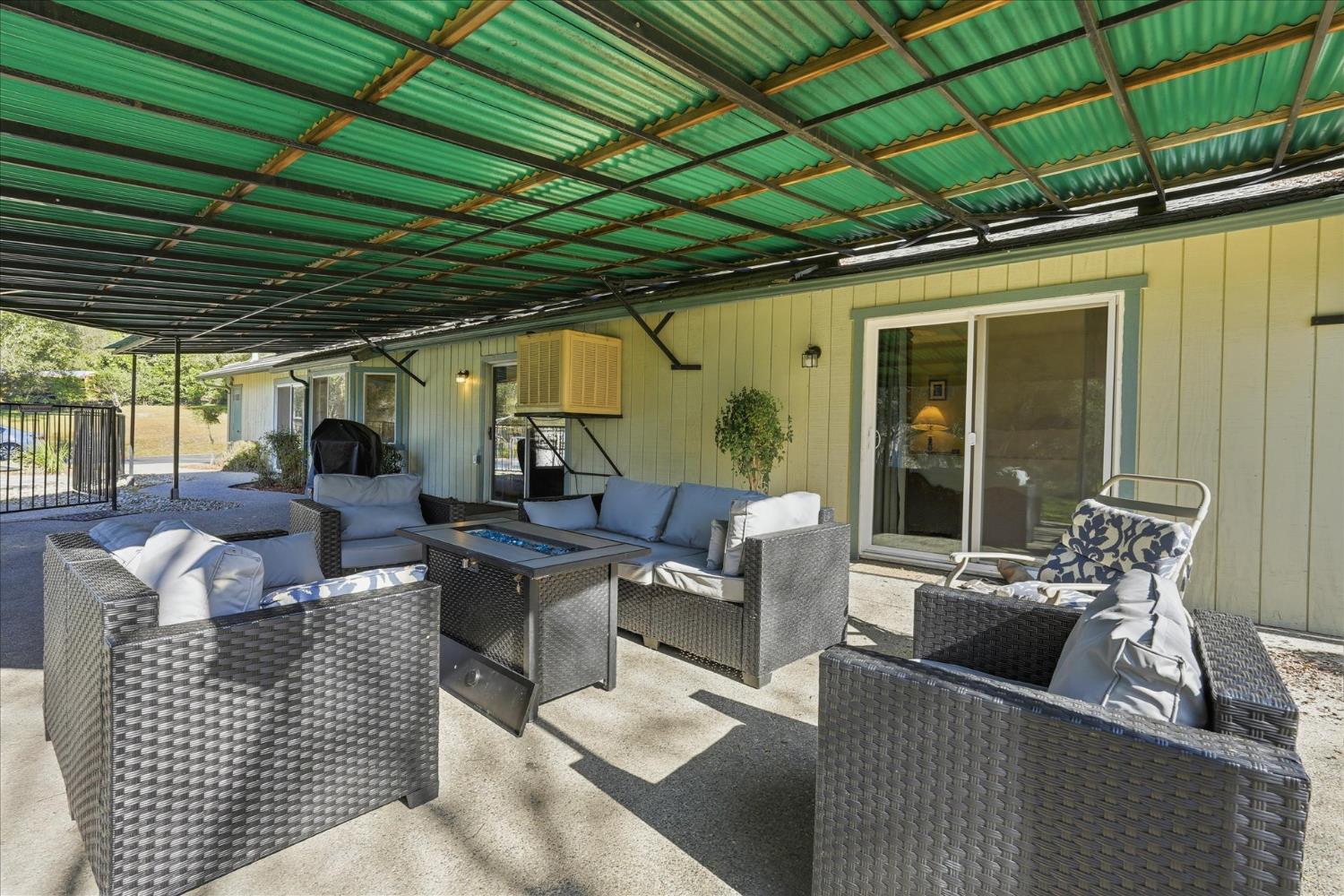 42406 Windy Gap Dr, Ahwahnee, CA 93601