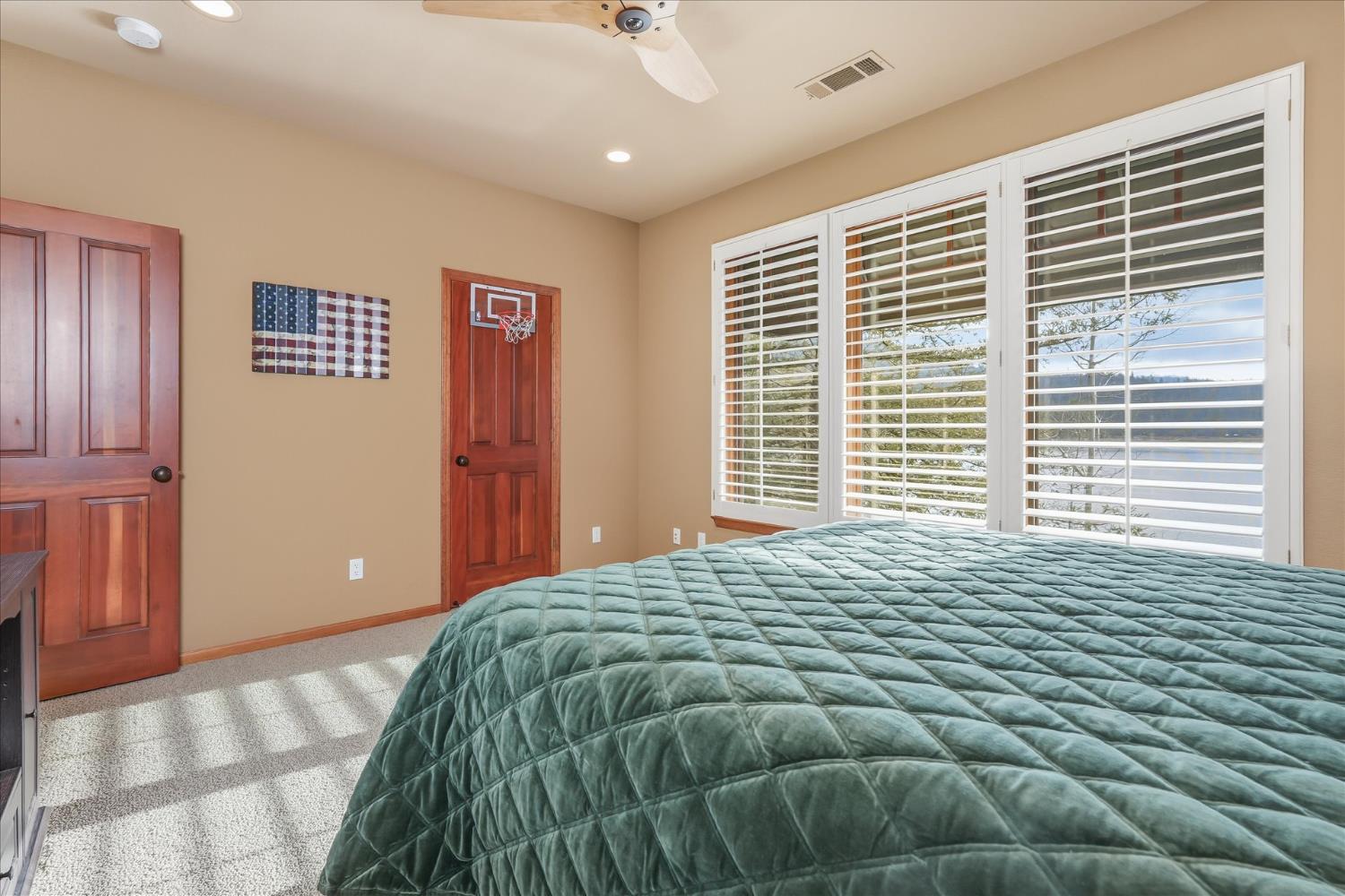 39290 Point, Bass Lake, CA 93604