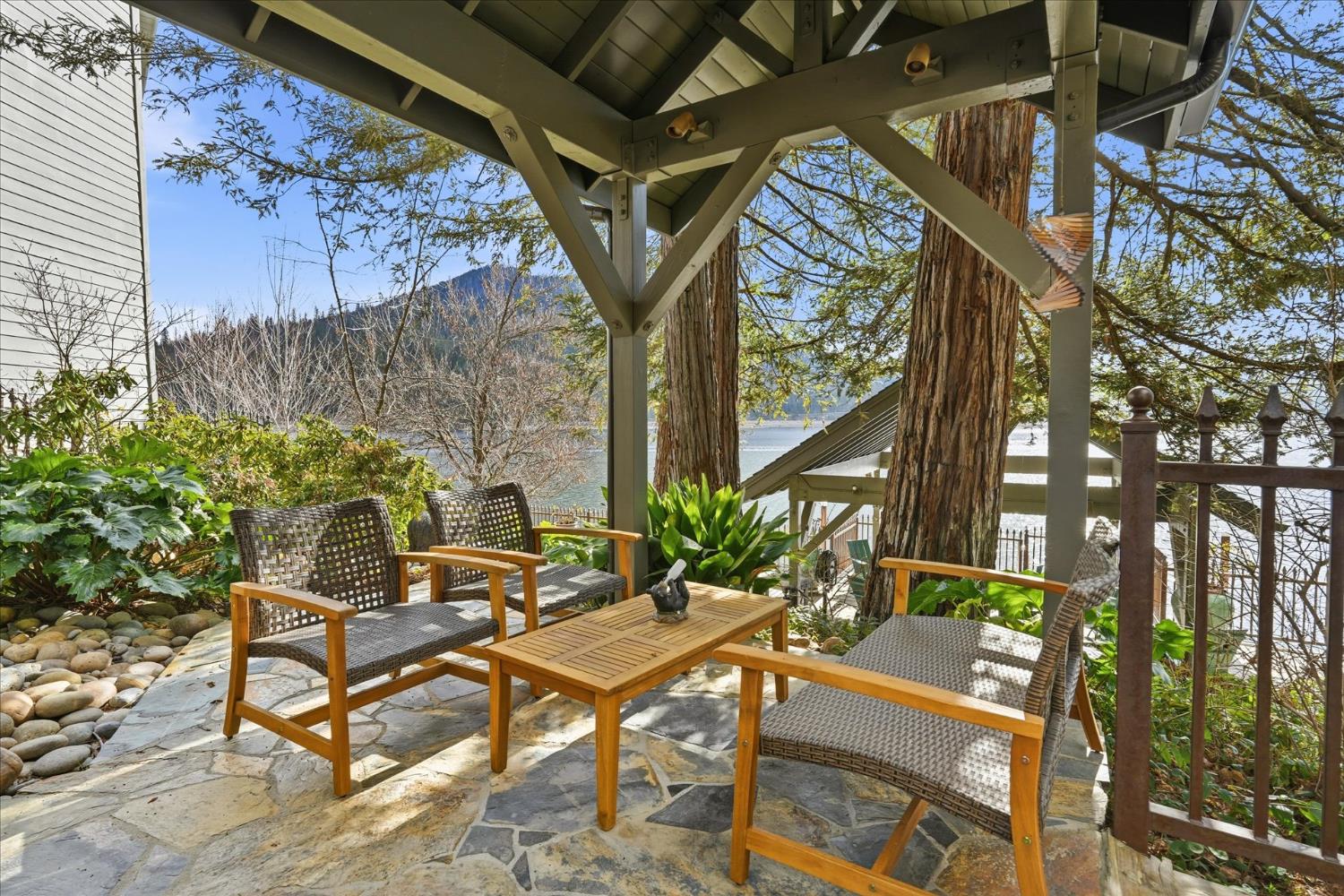 39290 Point, Bass Lake, CA 93604