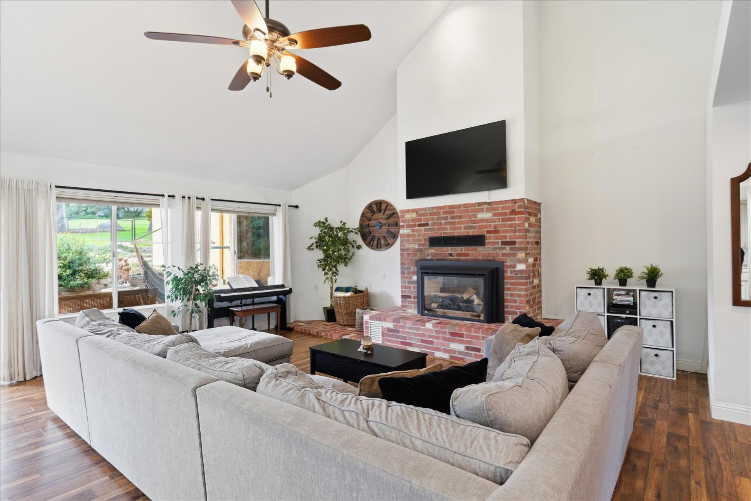 40484 Goldside Dr, Oakhurst, CA 93644