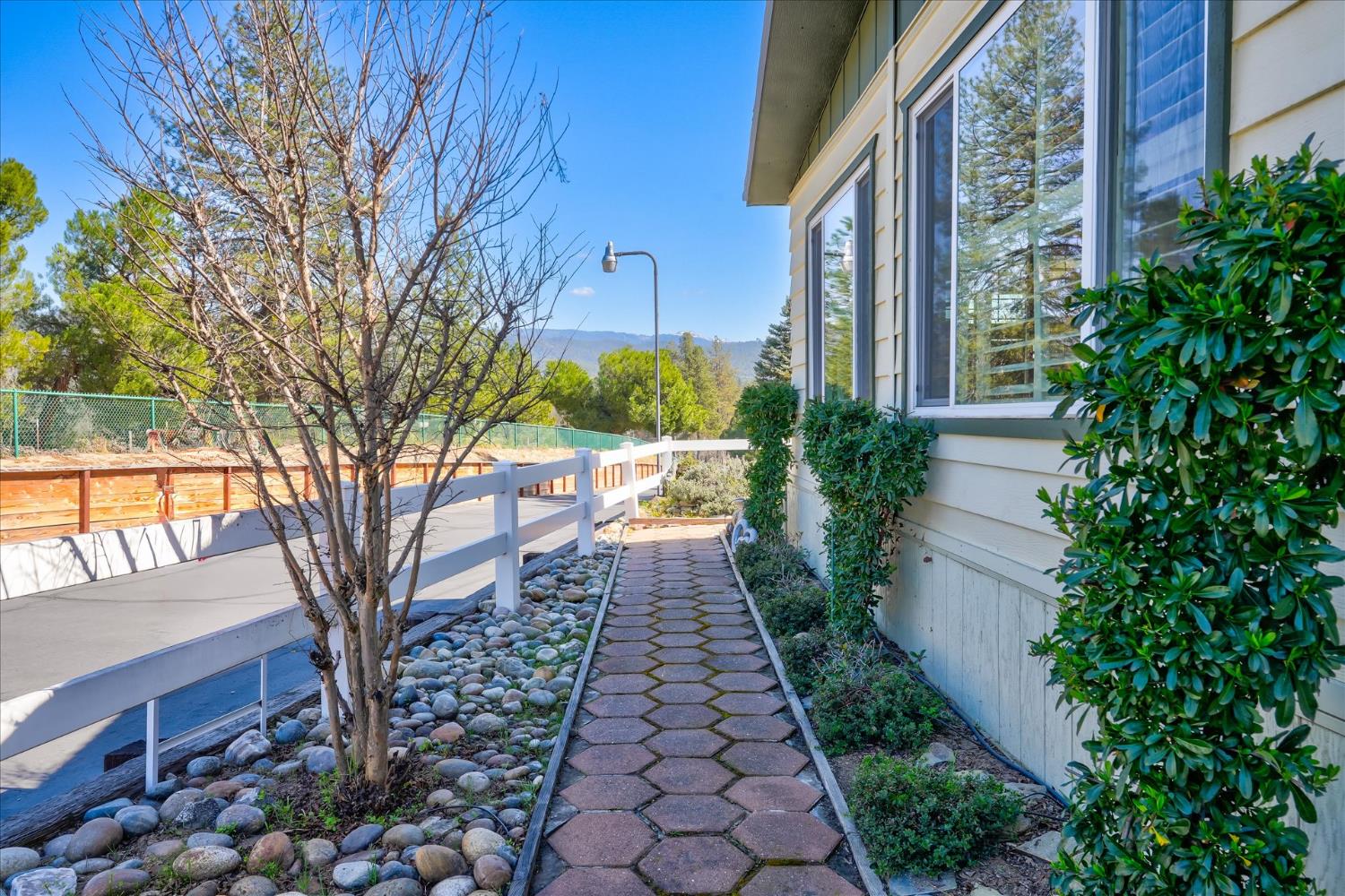 39678 Road 425 B #85, Oakhurst, CA 93644