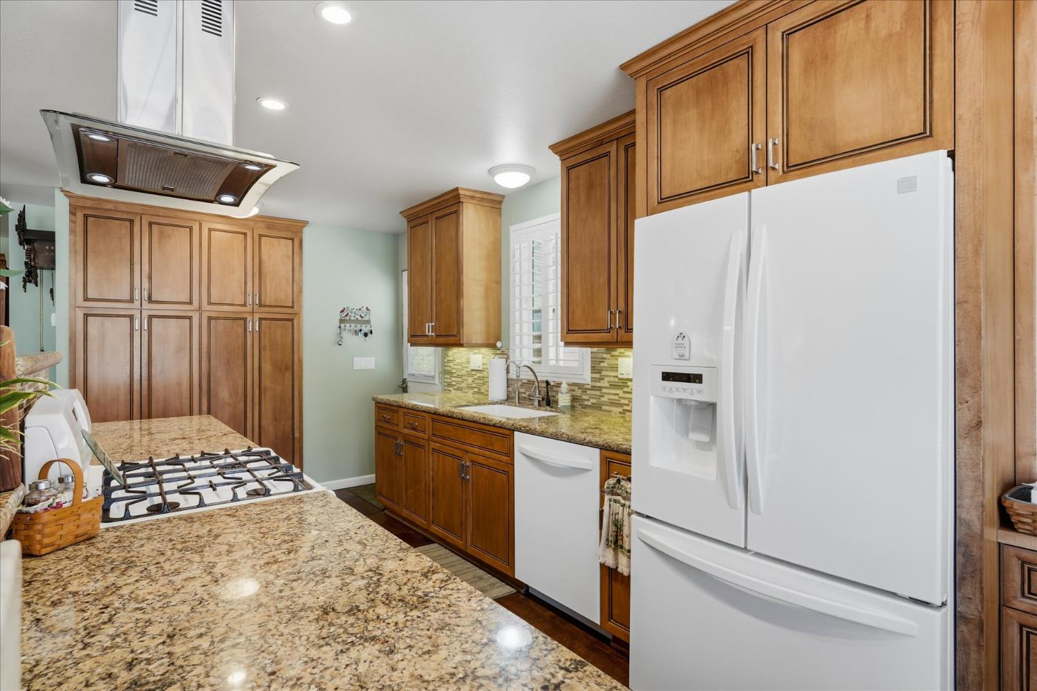 39678 Road 425 B #85, Oakhurst, CA 93644