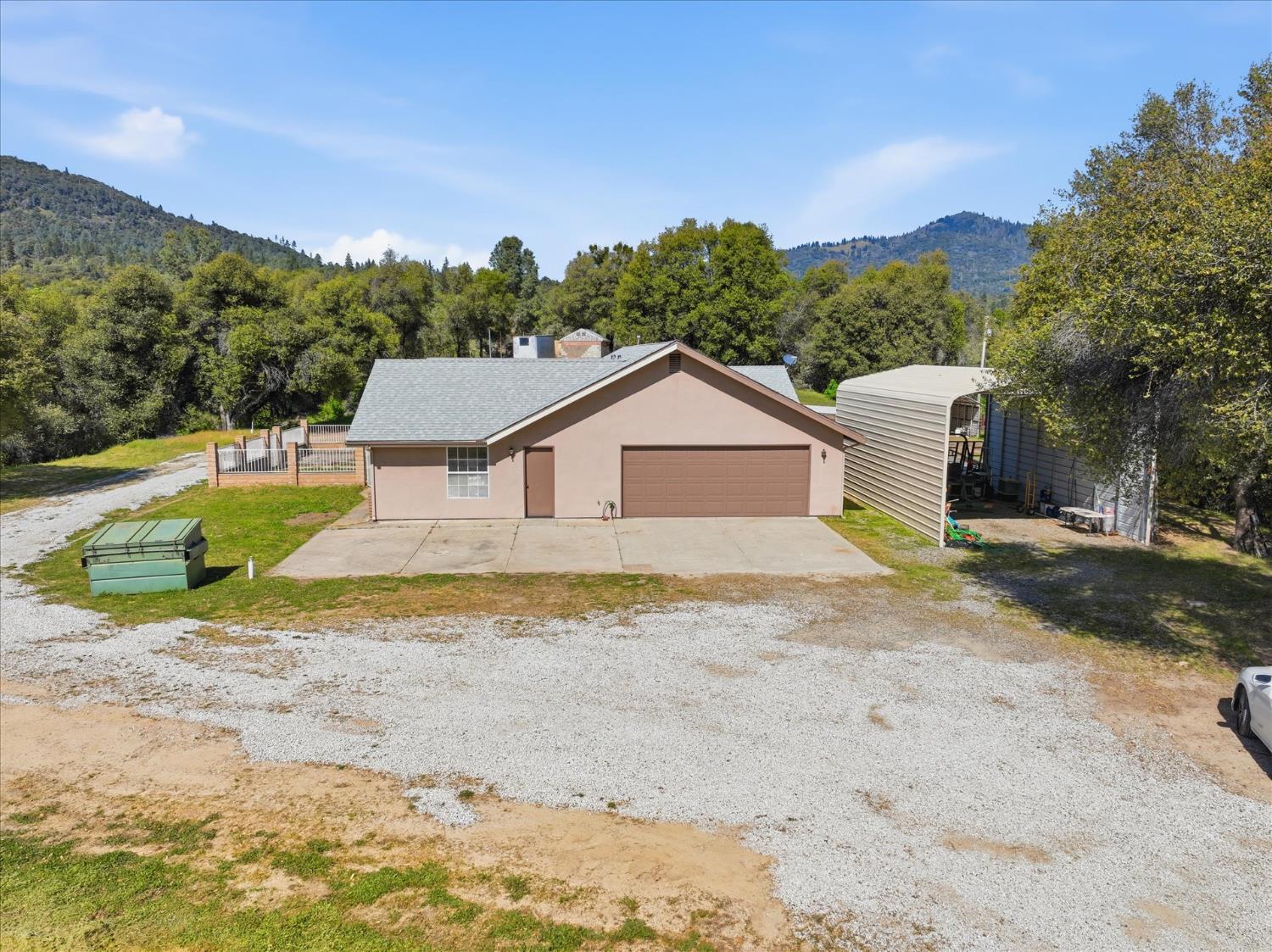 44908 HIghway 49, Ahwahnee, CA 93601