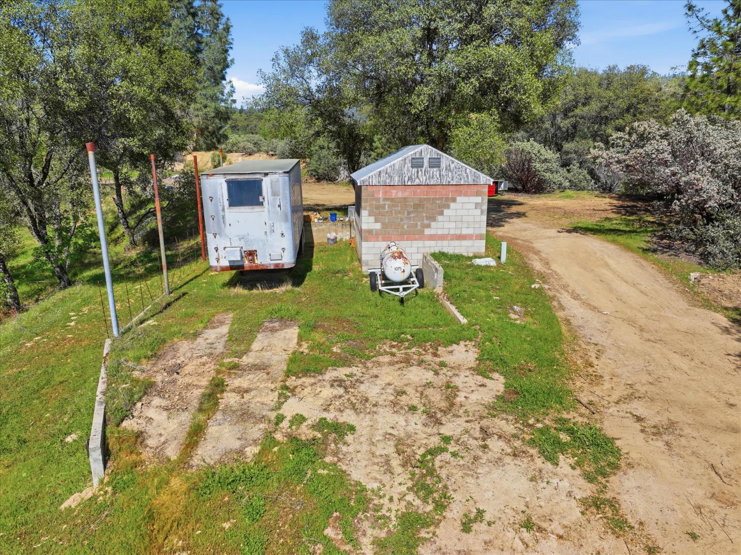 44908 HIghway 49, Ahwahnee, CA 93601