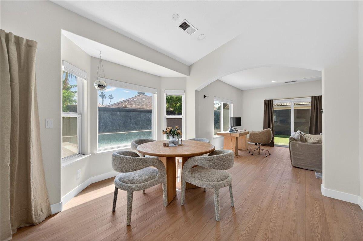 1555 Taylor Ln, Madera, CA 93637