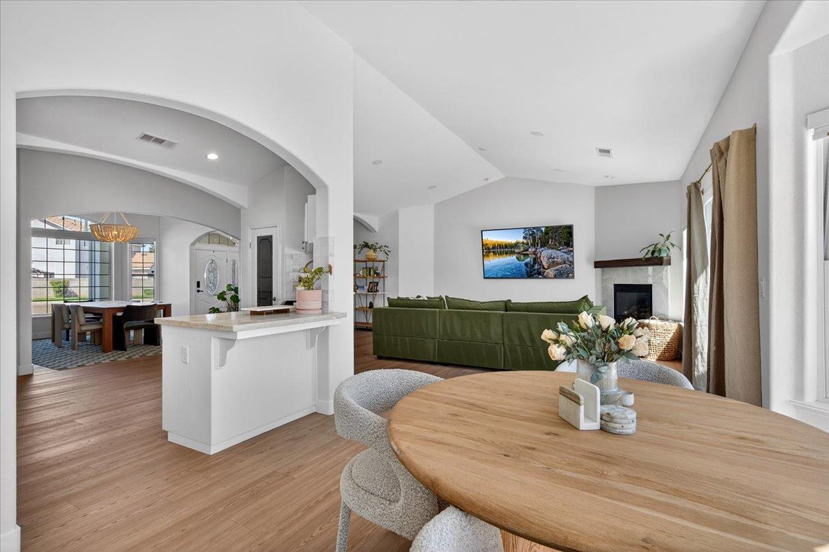 1555 Taylor Ln, Madera, CA 93637