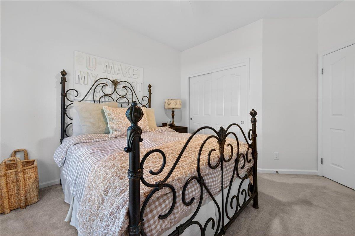 1555 Taylor Ln, Madera, CA 93637